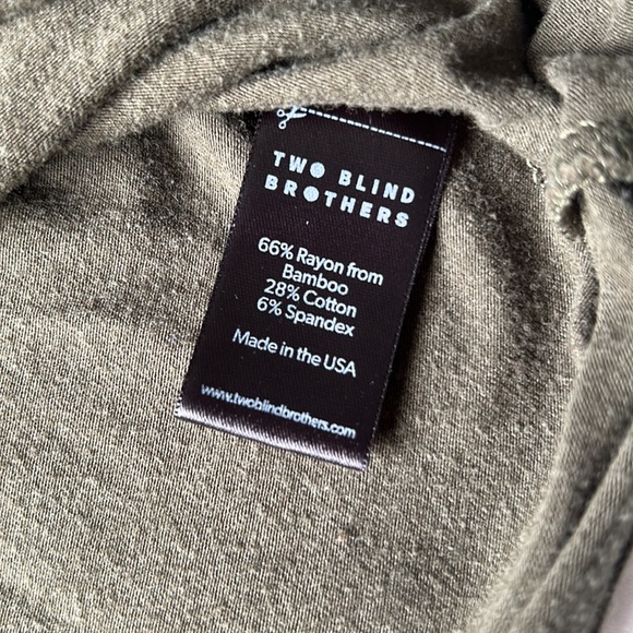 Two Blind Brothers - Picture 5 of 5